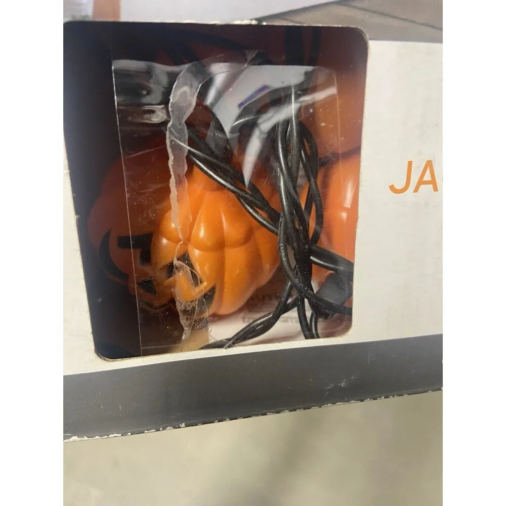 Jack-O-Lantern String Lights 10 Lit Pumpkins Halloween Spooky Decor New in Box